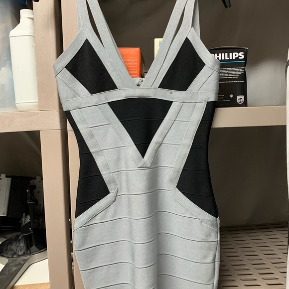 11 DRESSES FOR $200 - Picture 3 of 11